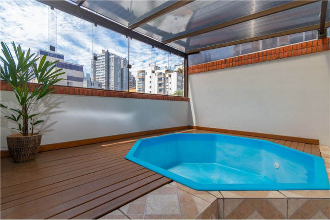 Imagem Imóvel com 3 Quartos à Venda, em Moinhos De Vento - Porto Alegre Imagem Imóvel com 3 Quartos à Venda, em Moinhos De Vento - Porto Alegre