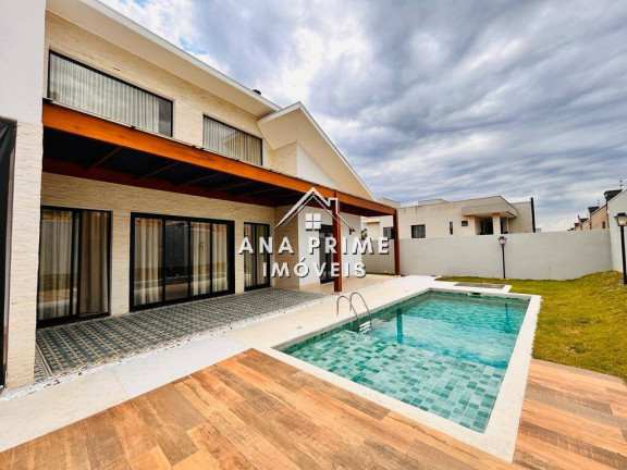 Sobrado com 4 Quartos à Venda, 636 m² em Urbanova - São José Dos Campos