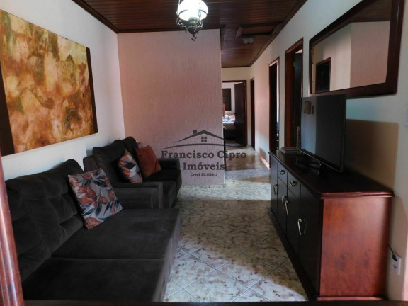 Casa com 2 Quartos à Venda, 138 m² em Aterrado - Lorena