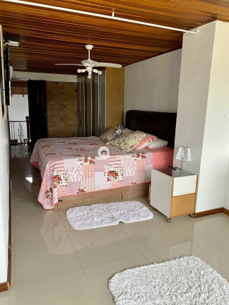 Imagem Casa com 2 Quartos à Venda, 150 m² Imagem Casa com 2 Quartos à Venda, 150 m²