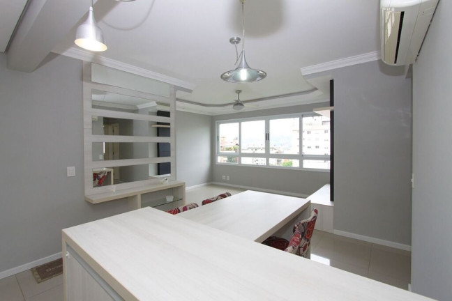 Imagem Apartamento com 2 Quartos à Venda, 68 m² em Petrópolis - Porto Alegre Imagem Apartamento com 2 Quartos à Venda, 68 m² em Petrópolis - Porto Alegre