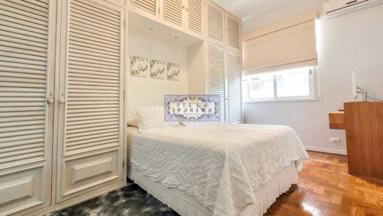 Imagem Apartamento com 2 Quartos à Venda, 70 m² em Lagoa - Rio De Janeiro Imagem Apartamento com 2 Quartos à Venda, 70 m² em Lagoa - Rio De Janeiro