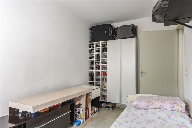 Imagem Imóvel com 2 Quartos à Venda, em Interlagos - São Paulo Imagem Imóvel com 2 Quartos à Venda, em Interlagos - São Paulo