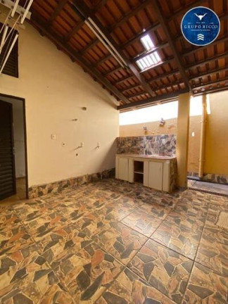 Imagem Sobrado com 4 Quartos à Venda, 375 m² em Jardim Planalto - Goiânia Imagem Sobrado com 4 Quartos à Venda, 375 m² em Jardim Planalto - Goiânia