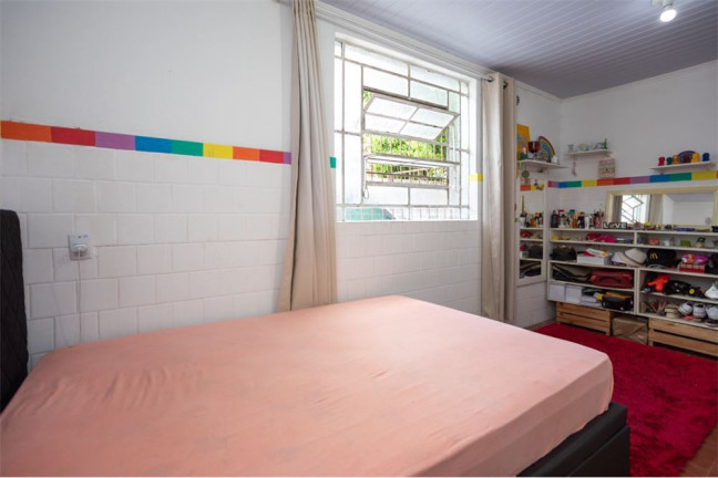 Imagem Casa com 3 Quartos à Venda, em Sarandi - Porto Alegre Imagem Casa com 3 Quartos à Venda, em Sarandi - Porto Alegre