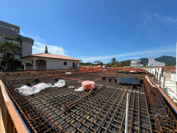 Imagem Apartamento com 2 Quartos à Venda, 61 m² em Centro - Ubatuba