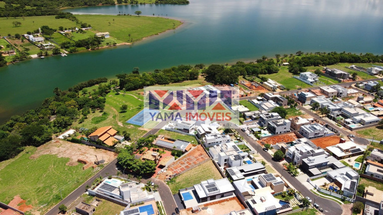 Imagem Casa com 8 Quartos à Venda, 420 m² em Condominio Enseada Da Fronteira - Rifaina Imagem Casa com 8 Quartos à Venda, 420 m² em Condominio Enseada Da Fronteira - Rifaina