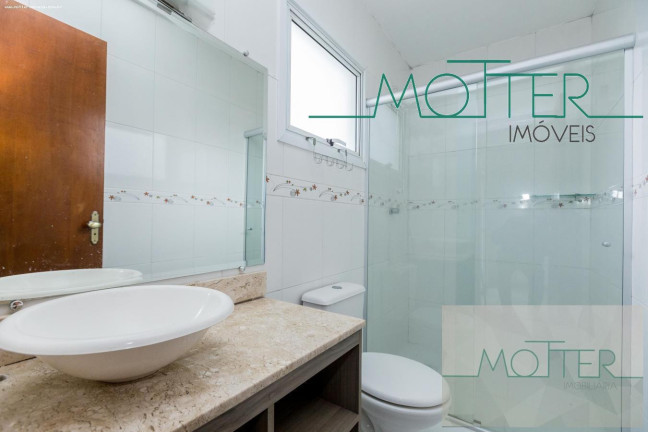 Imagem Casa com 3 Quartos à Venda, 105 m² em Pinheirinho - Curitiba