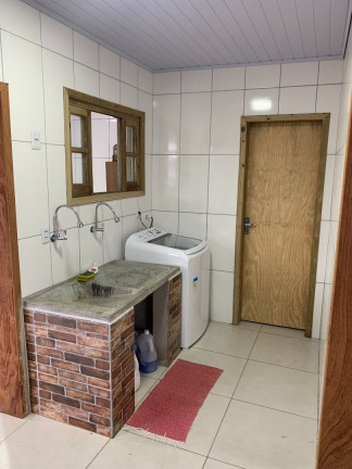 Imagem Casa com 3 Quartos à Venda, 135 m² em Operária - Araranguá Imagem Casa com 3 Quartos à Venda, 135 m² em Operária - Araranguá