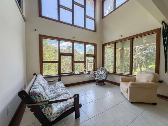 Imagem Casa com 4 Quartos à Venda, 276 m² em Carlos Guinle - Teresópolis Imagem Casa com 4 Quartos à Venda, 276 m² em Carlos Guinle - Teresópolis