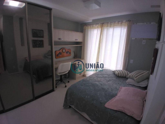 Imagem Cobertura com 3 Quartos à Venda, 300 m² em Piratininga - Niterói