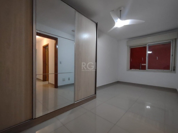 Imagem Apartamento com 2 Quartos à Venda, 61 m² em Medianeira - Porto Alegre Imagem Apartamento com 2 Quartos à Venda, 61 m² em Medianeira - Porto Alegre