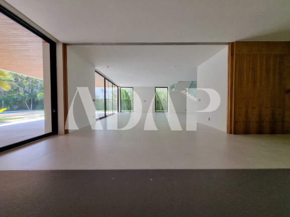 Imagem Casa com 5 Quartos à Venda, 1.350 m² em Barra Da Tijuca - Rio De Janeiro