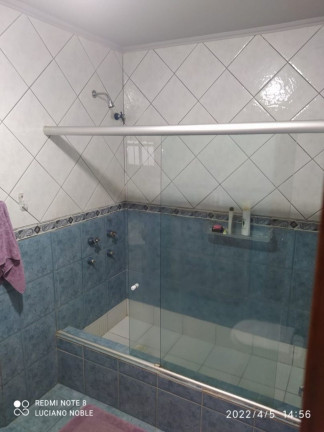 Imagem Imóvel com 4 Quartos à Venda, em Glória - Porto Alegre Imagem Imóvel com 4 Quartos à Venda, em Glória - Porto Alegre