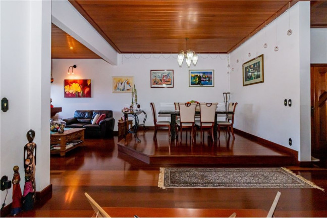Imagem Imóvel com 4 Quartos à Venda, 508 m² em Jardim Lindóia - Porto Alegre Imagem Imóvel com 4 Quartos à Venda, 508 m² em Jardim Lindóia - Porto Alegre