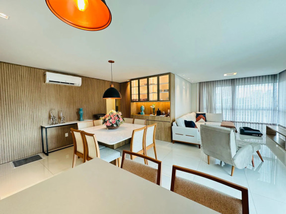 Imagem Apartamento com 3 Quartos à Venda, 126 m² em Centro - Balneário Camboriú Imagem Apartamento com 3 Quartos à Venda, 126 m² em Centro - Balneário Camboriú