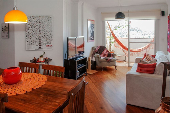Imagem Imóvel com 2 Quartos à Venda, em Vila Madalena - São Paulo Imagem Imóvel com 2 Quartos à Venda, em Vila Madalena - São Paulo