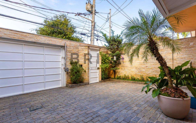 Imagem Casa com 3 Quartos à Venda, 220 m² em Jardim Paulistano - São Paulo Imagem Casa com 3 Quartos à Venda, 220 m² em Jardim Paulistano - São Paulo