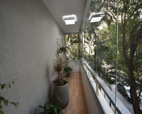 Imagem Apartamento com 3 Quartos à Venda, 192 m² em Higienópolis - São Paulo Imagem Apartamento com 3 Quartos à Venda, 192 m² em Higienópolis - São Paulo
