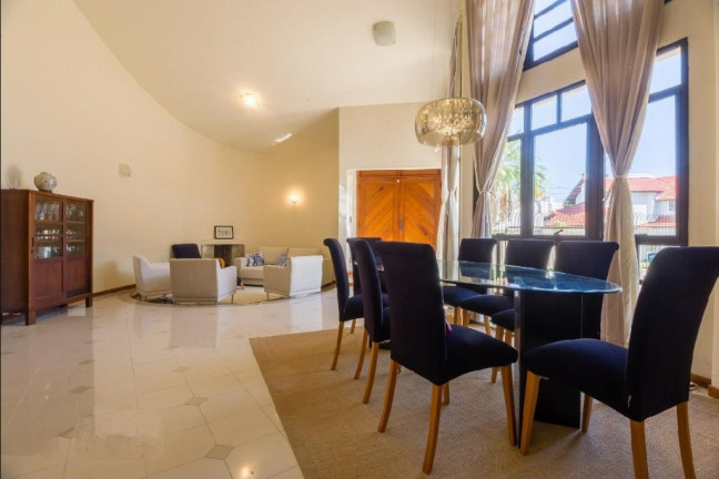 Imagem Casa com 5 Quartos à Venda, 330 m² em Itacorubi - Florianópolis