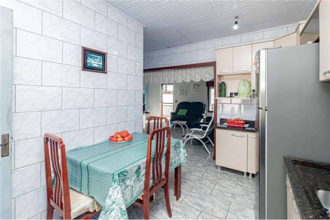 Imagem Casa com 2 Quartos à Venda, em Jardim Itu - Porto Alegre Imagem Casa com 2 Quartos à Venda, em Jardim Itu - Porto Alegre