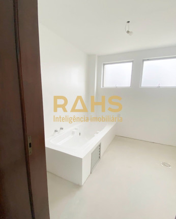Imagem Cobertura com 4 Quartos à Venda, 235 m² em Anita Garibaldi - Joinville