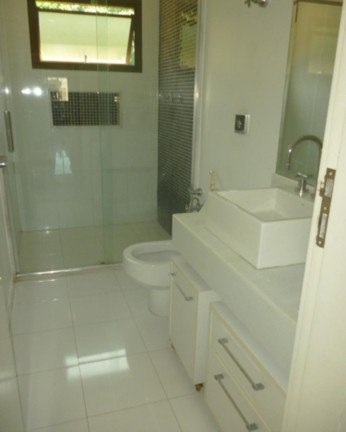 Imagem Imóvel com 4 Quartos à Venda, 240 m² em Pitangueiras - Guarujá Imagem Imóvel com 4 Quartos à Venda, 240 m² em Pitangueiras - Guarujá