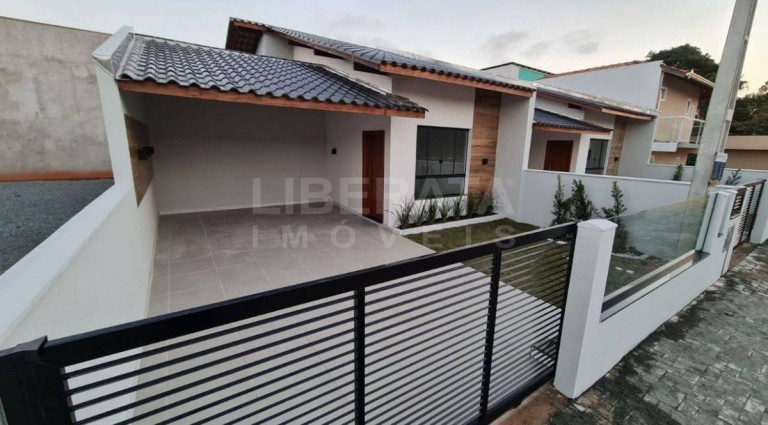 Imagem Casa com 2 Quartos à Venda, 93 m² em Quinta Dos Açorianos - Barra Velha Imagem Casa com 2 Quartos à Venda, 93 m² em Quinta Dos Açorianos - Barra Velha