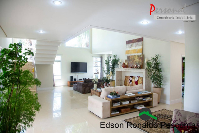 Imagem Casa com 4 Quartos à Venda, 537 m² em Alphaville - Santana De Parnaíba Imagem Casa com 4 Quartos à Venda, 537 m² em Alphaville - Santana De Parnaíba