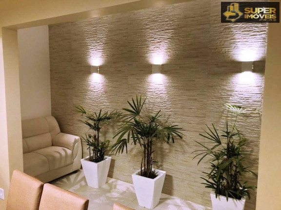 Imagem Casa com 4 Quartos à Venda, 242 m² em Centro - Pelotas Imagem Casa com 4 Quartos à Venda, 242 m² em Centro - Pelotas