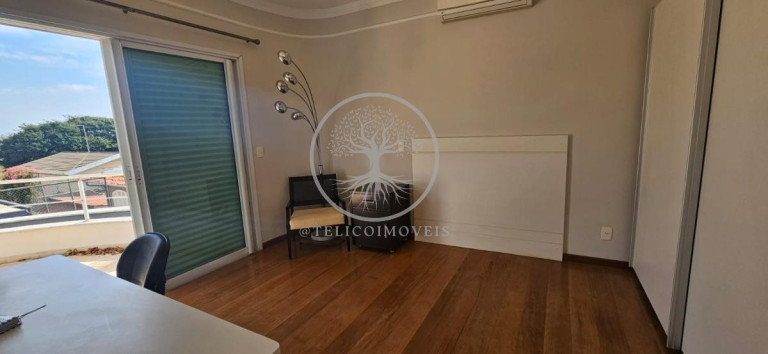 Imagem Casa de Condomínio com 4 Quartos à Venda, 414 m²