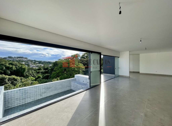 Imagem Casa de Condomínio com 4 Quartos à Venda, 400 m² em Golf Gardens - Carapicuíba Imagem Casa de Condomínio com 4 Quartos à Venda, 400 m² em Golf Gardens - Carapicuíba
