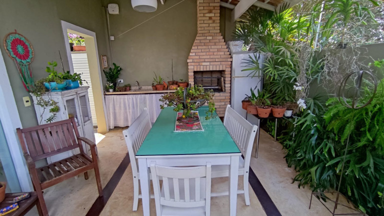Imagem Casa com 4 Quartos à Venda, 230 m² em Chácara Das Paineiras - Carapicuíba Imagem Casa com 4 Quartos à Venda, 230 m² em Chácara Das Paineiras - Carapicuíba
