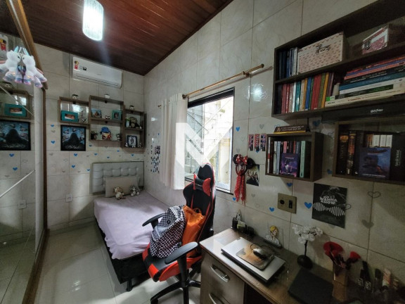 Imagem Casa com 5 Quartos à Venda, 300 m² em Maracangalha - Belém Imagem Casa com 5 Quartos à Venda, 300 m² em Maracangalha - Belém