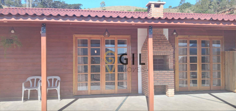 Imagem Chácara com 2 Quartos à Venda, 105 m² em Bairro Barreirinho - Delfim Moreira Imagem Chácara com 2 Quartos à Venda, 105 m² em Bairro Barreirinho - Delfim Moreira