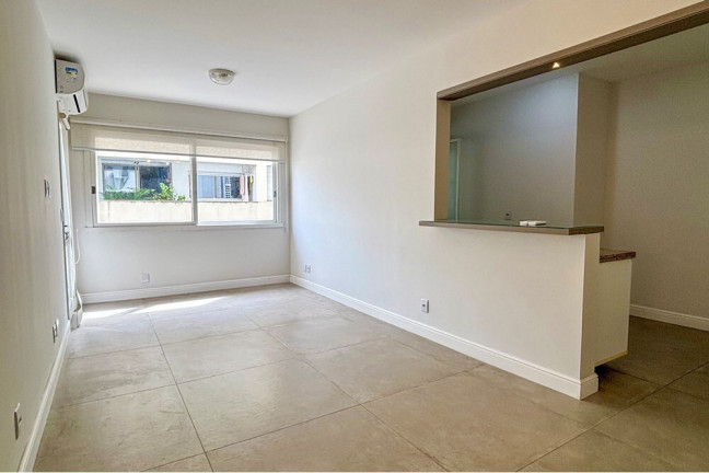 Imagem Apartamento com 2 Quartos à Venda, 74 m² em Bom Fim - Porto Alegre Imagem Apartamento com 2 Quartos à Venda, 74 m² em Bom Fim - Porto Alegre