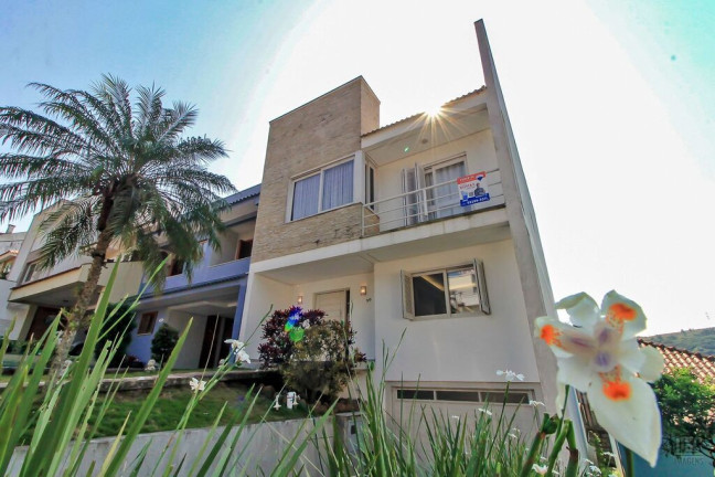 Imagem Casa de Condomínio com 3 Quartos à Venda, 205 m² em Vila Nova - Porto Alegre Imagem Casa de Condomínio com 3 Quartos à Venda, 205 m² em Vila Nova - Porto Alegre