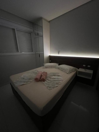 Imagem Apartamento com 2 Quartos para Alugar,  em Canasvieiras - Florianópolis