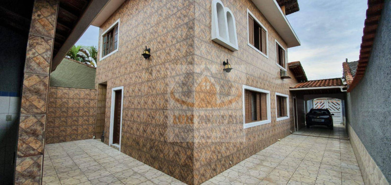 Imagem Casa com 4 Quartos à Venda, 180 m² em Jardim Suarão - Itanhaém Imagem Casa com 4 Quartos à Venda, 180 m² em Jardim Suarão - Itanhaém