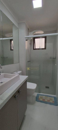 Imagem Apartamento com 3 Quartos à Venda, 100 m² em Centro - Florianópolis Imagem Apartamento com 3 Quartos à Venda, 100 m² em Centro - Florianópolis