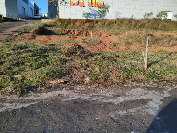 Imagem Terreno à Venda, 200 m² em Distrito De Juréia - Monte Belo Imagem Terreno à Venda, 200 m² em Distrito De Juréia - Monte Belo
