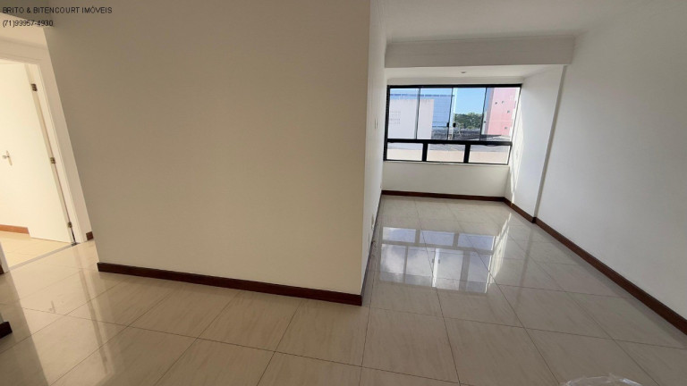Imagem Imóvel com 3 Quartos à Venda, 75 m² em Imbuí - Salvador
