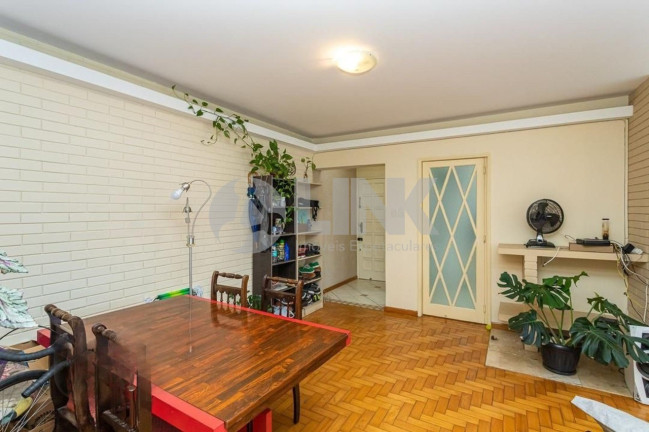 Imagem Apartamento com 3 Quartos à Venda, 108 m² em Três Figueiras - Porto Alegre Imagem Apartamento com 3 Quartos à Venda, 108 m² em Três Figueiras - Porto Alegre