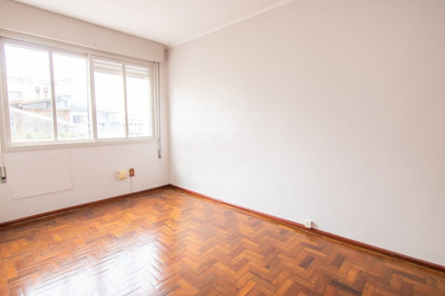 Imagem Imóvel com 2 Quartos à Venda, em Auxiliadora - Porto Alegre Imagem Imóvel com 2 Quartos à Venda, em Auxiliadora - Porto Alegre