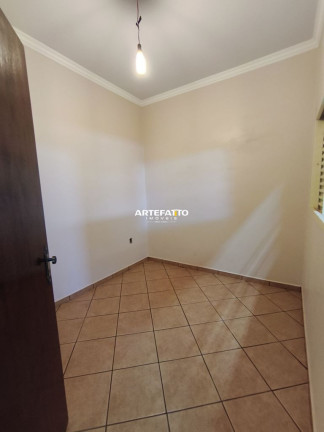 Imagem Casa com 3 Quartos à Venda, 237 m² em Jardim Barão - Franca Imagem Casa com 3 Quartos à Venda, 237 m² em Jardim Barão - Franca
