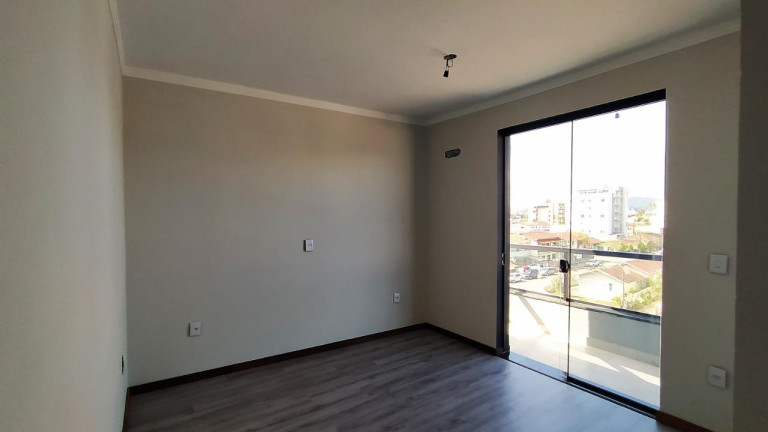 Imagem Apartamento com 3 Quartos à Venda, 110 m² em Costa E Silva - Joinville