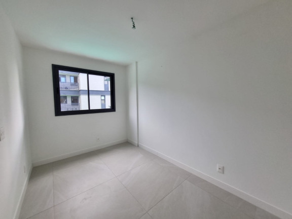 Imagem Imóvel com 3 Quartos à Venda, 91 m² em Santa Lúcia - Vitória Imagem Imóvel com 3 Quartos à Venda, 91 m² em Santa Lúcia - Vitória