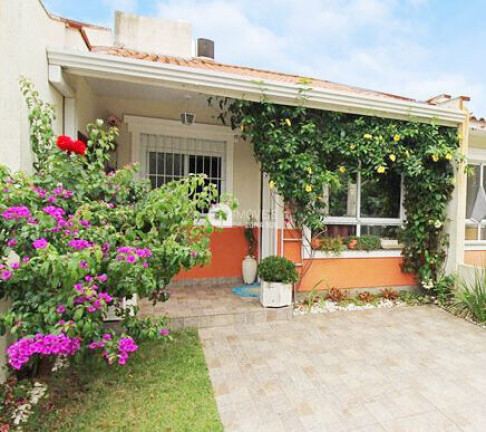Imagem Casa com 2 Quartos à Venda, 49 m² Imagem Casa com 2 Quartos à Venda, 49 m²