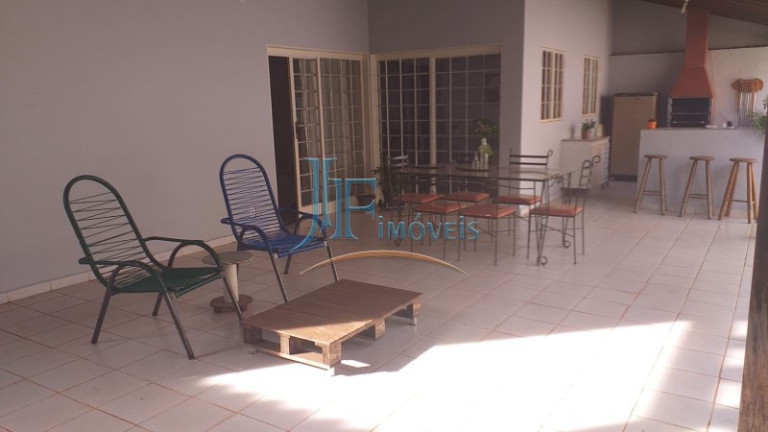 Imagem Casa com 5 Quartos à Venda, 221 m² em Lagoinha - Ribeirão Preto Imagem Casa com 5 Quartos à Venda, 221 m² em Lagoinha - Ribeirão Preto