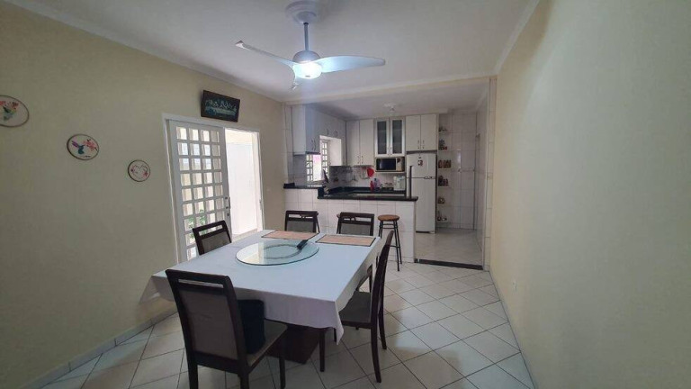 Imagem Casa com 3 Quartos à Venda, 275 m² em Jardim Ismênia - São José Dos Campos